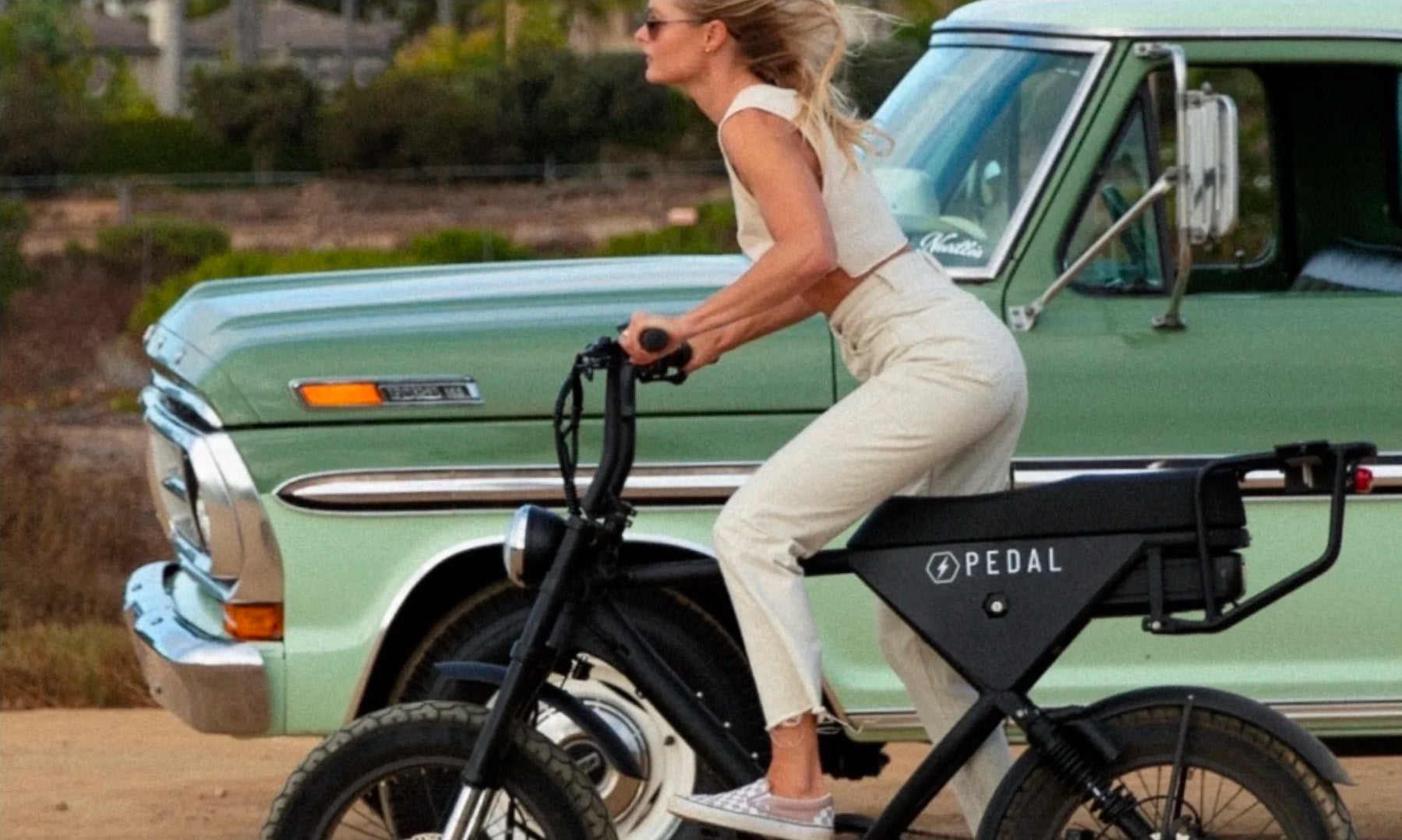 Electric Bikes vs Electric Scooters: Which One Should You Choose?